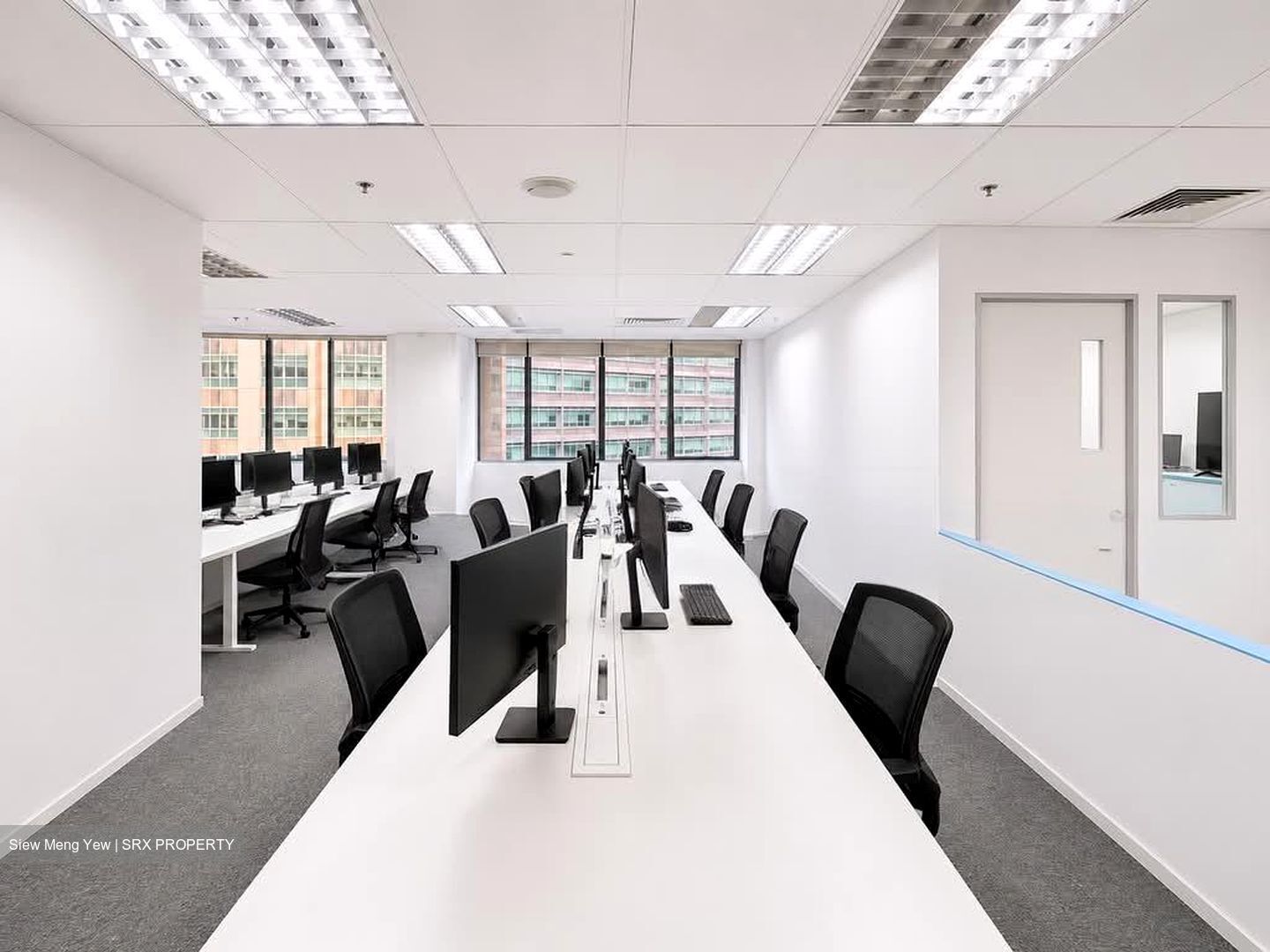 International Plaza (D2), Office #567728481